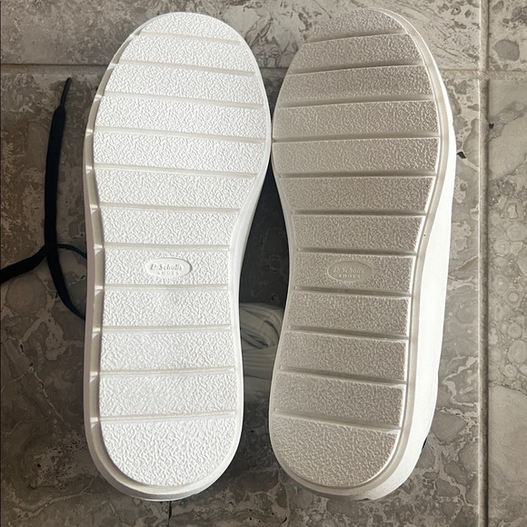 Dr. Scholl's Time Off Sneaker Sneakers in White/Black, Size 9.5, New in Box - Picture 6 of 11
